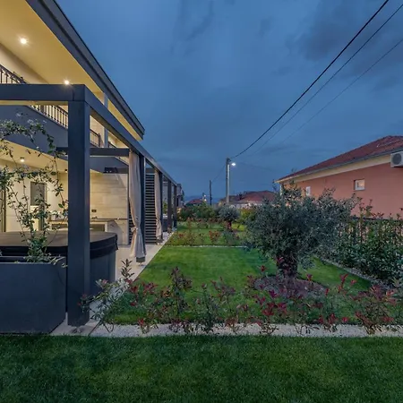 Villa Trixie - Garden Trogir