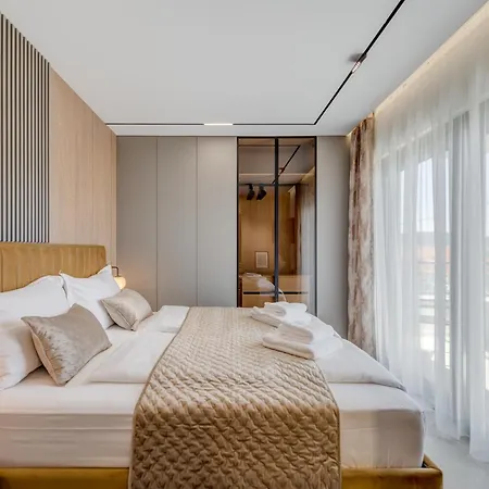 Trixie - Garden Вилла