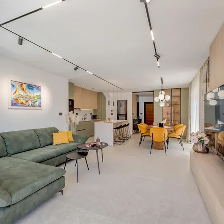 Trixie - Garden Трогир