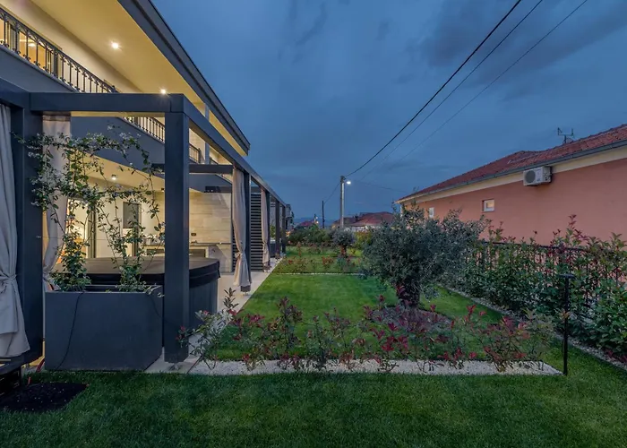Villa Trixie - Garden Trogir